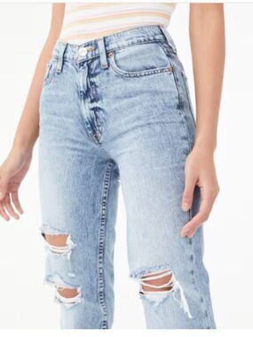 Aeropostale Mom Jean Light Wash -Distressed